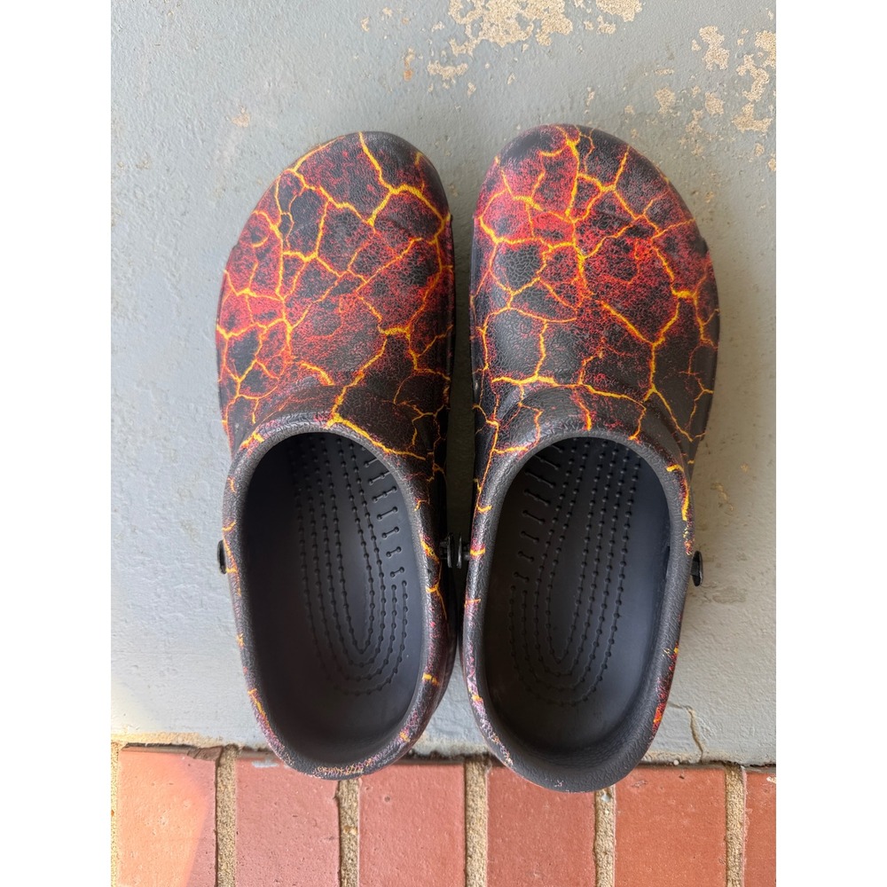 Crocs Bistro Clogs Mens 9 Volcanic Magma Lava Slip Resistant Work Shoes Black